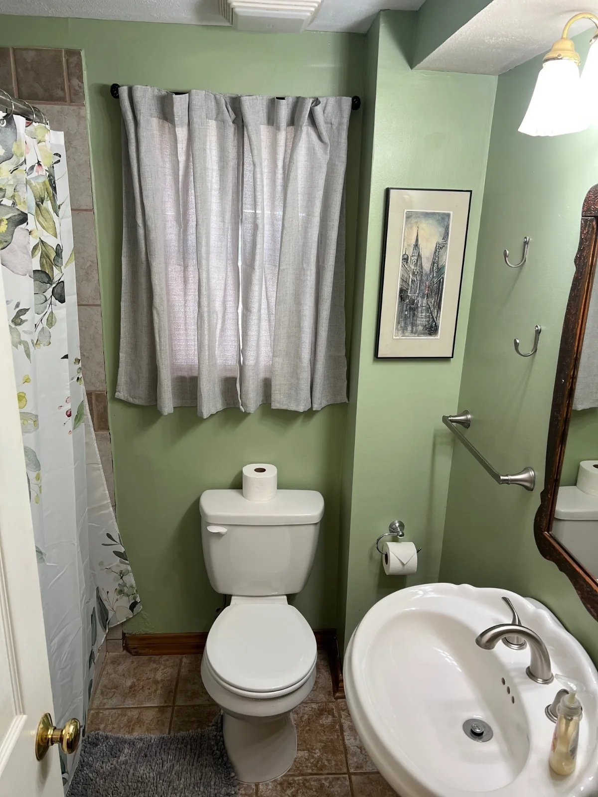 The second bathroom in Cabin 3